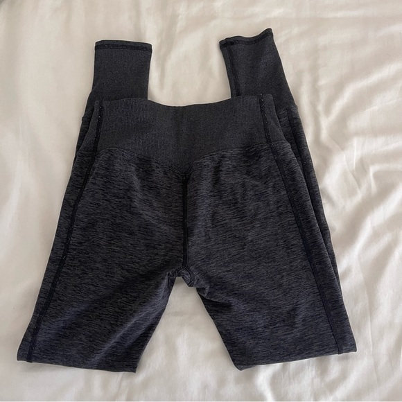 ❌SOLD❌Alosoft Lounge Legging - Picture 4 of 5